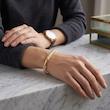 دستبند النگویی زنانه مدل رزین