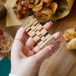 ساعت مچی عقربه ای زنانه مدل دستبندی پهن 03