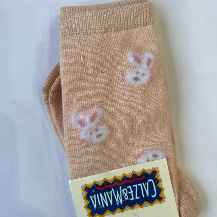 جوراب بچگانه ساق‌کوتاه طرح خرگوش رنگ گلبهی