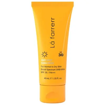 ضد آفتاب لافارر بی‌رنگ مخصوص پوست خشک و معمولی SPF 30