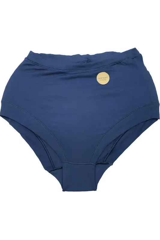 شورت زنانه فاق بلند نکست 