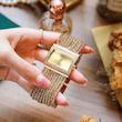 ساعت مچی عقربه ای زنانه کاکاچی مدل دستبندی دور نگین