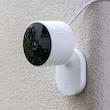 دوربین مداربسته تحت شبکه فضای باز شیائومی مدل AW200 MJSXJ05HL با کیفیت تصویر FHD، مقاوم IP65، دید در شب رنگی با ال‌ای‌دی 940 نانومتری، اتصال بی‌سیم، پشتیبانی از الکسا و گوگل هوم، قابلیت ذخیره‌سازی ابری و کارت حافظه جانبی