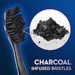 مسواک اورال-بی مدل CHarcoal با برس نرم بسته  2 عددی