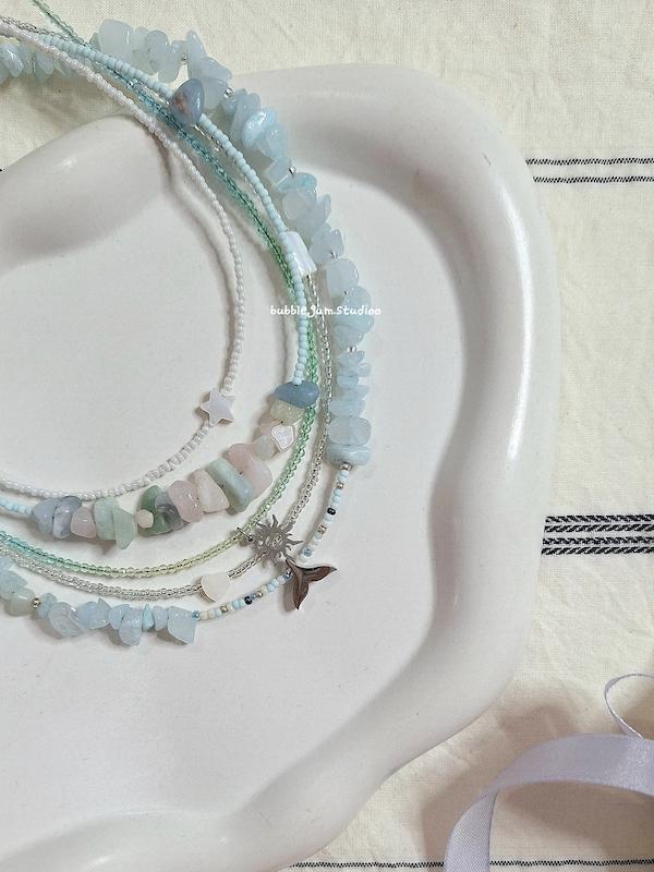 گردنبند منجوقی با تم آبی