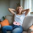کمربند قاعدگی گرین لاین، دستگاه گرم کننده تسکین درد قاعدگی مناسب خانم ها Green Lion Bloom Heat Menstrual Heating Pad 6 Heating Levels 6 Vibration Modes Cordless Portable Thermal Massager Pad for Period Cramps Pain Relief Ideal Gift for Women and Girls Pink