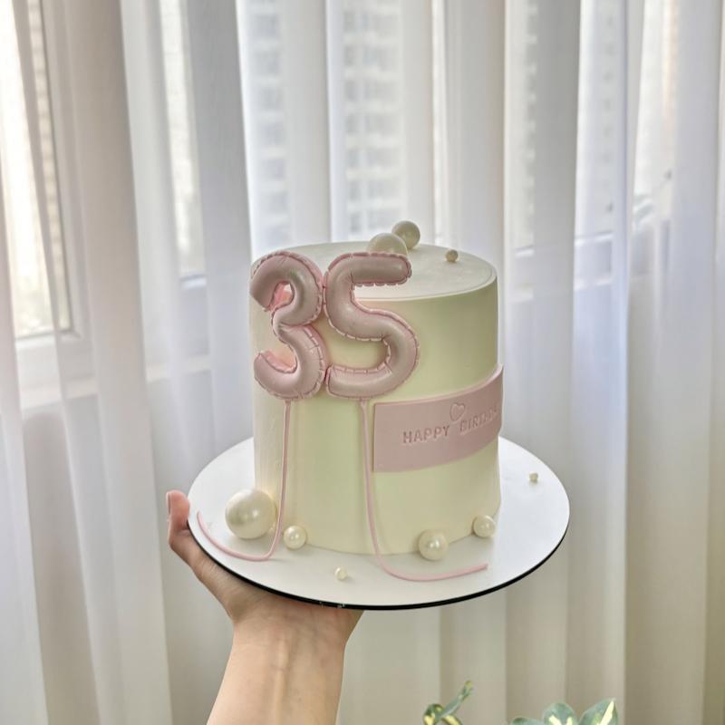 کیک عددبادکنکی شاین