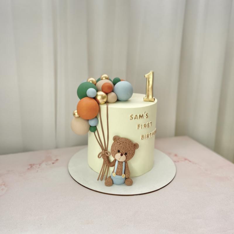 کیک خرس بادکنک دار