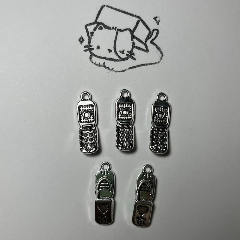 آویز گوشی تاشو 