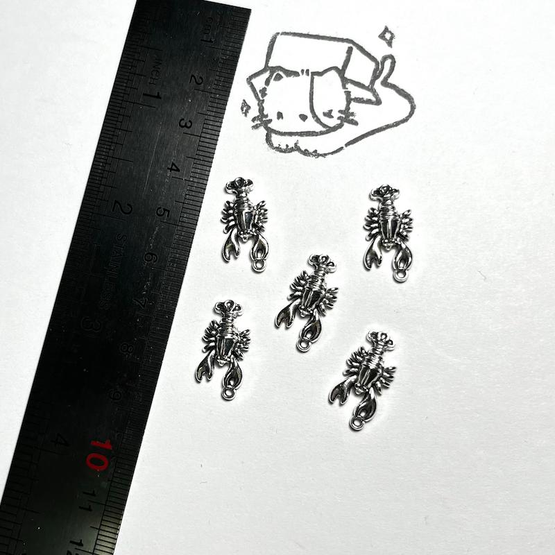 آویز لابستر