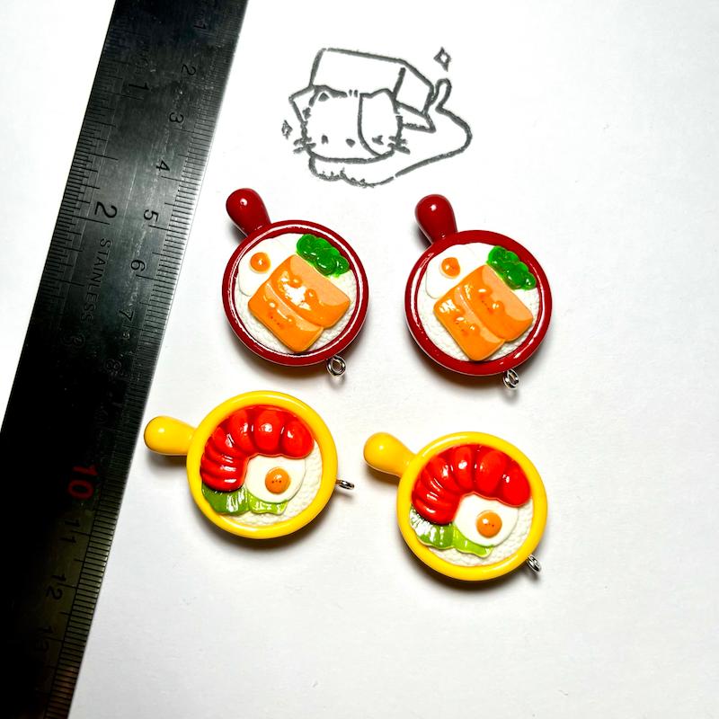 اویز ماهی‌تابه غذا