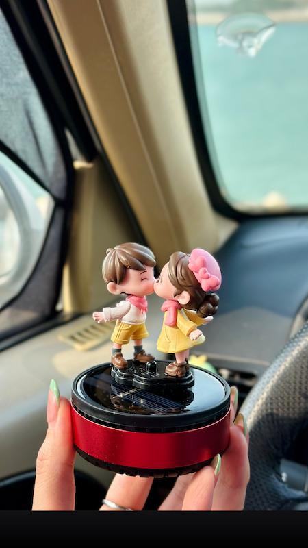 خوشبو کننده خورشیدی عروسک عاشق