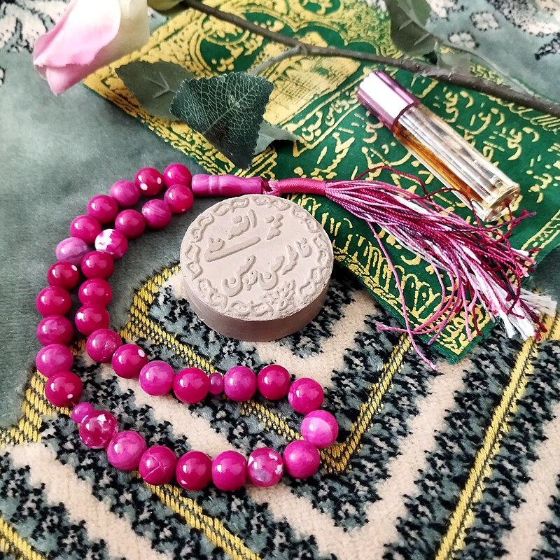 تسبیح ماداگاسکار صورتی ۳۳ دانه سایز ۱۰ میل