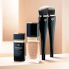 براش کرم‌پودر پوشش سبک کل دو پو بوته Clé de Peau Beauté Light Coverage Foundation Brush