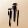 براش کرم‌پودر پوشش سبک کل دو پو بوته Clé de Peau Beauté Light Coverage Foundation Brush