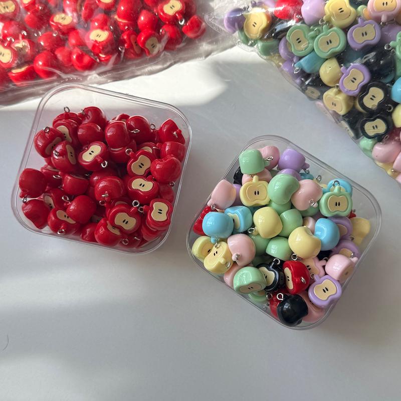 آویز سیب 🍎