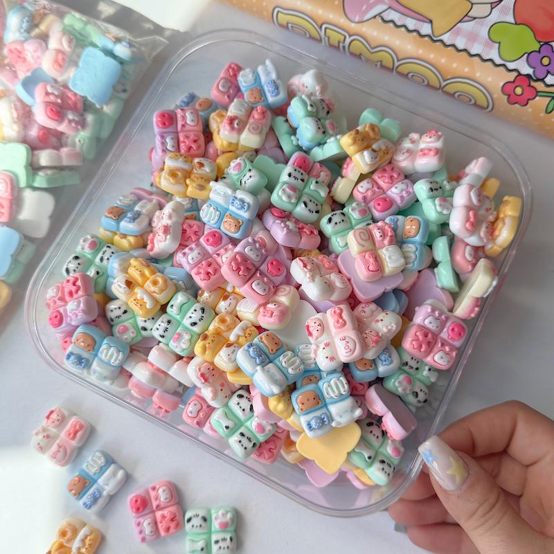 شکلات ۴تکه سانریو🌈🍫