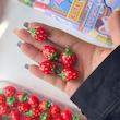 توت فرنگی قرمز چراغ دار🍓