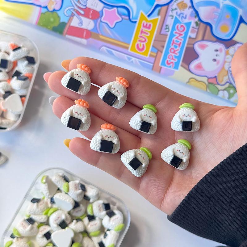 سوشی بانمک🍱🍣