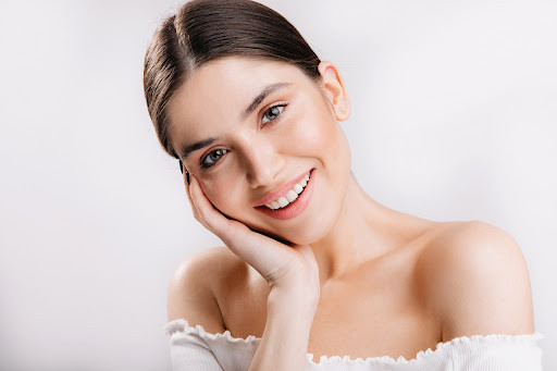 خواص خاویار برای جوانسازی پوست: معجزه‌ای از دل دریا