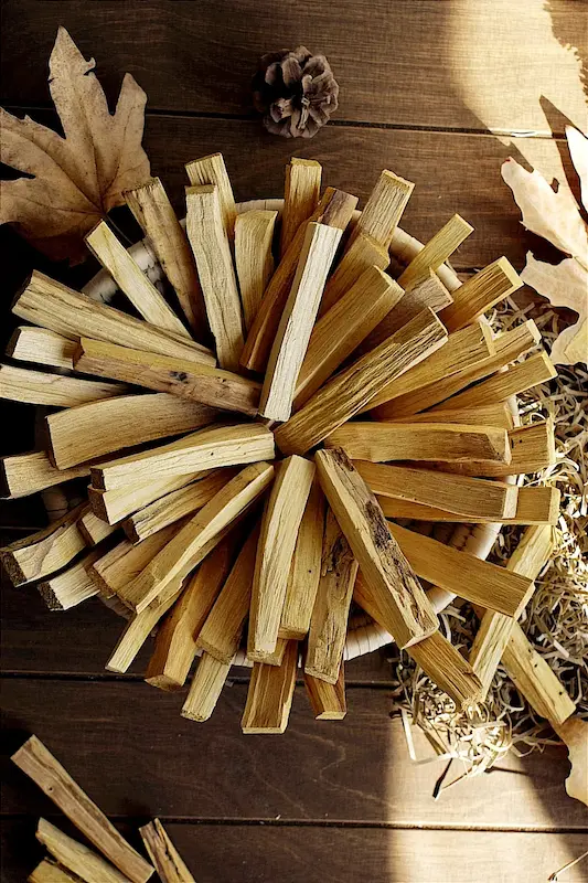 پالوسانتو عمده پرو بسته ۵ کیلوگرمی ( PeruvianPao Santo - Bulk 5 Kg )