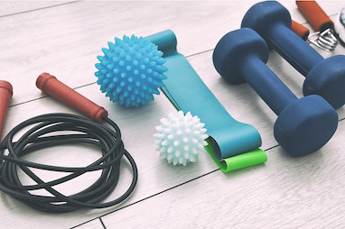 تلفیق تمرینات ورزشی مختلف با یوگا 