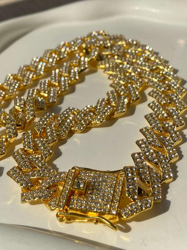 دستبند کارتیر فول نگین