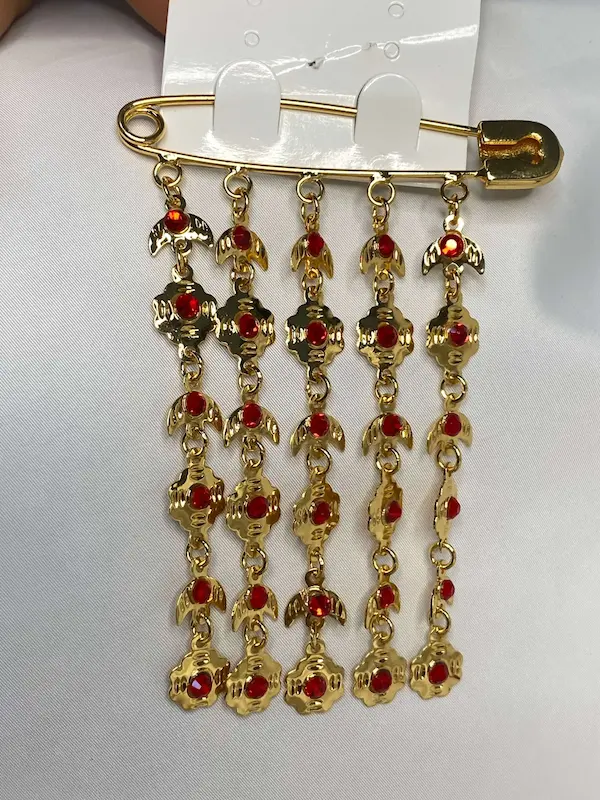 سنجاق لباس محلی