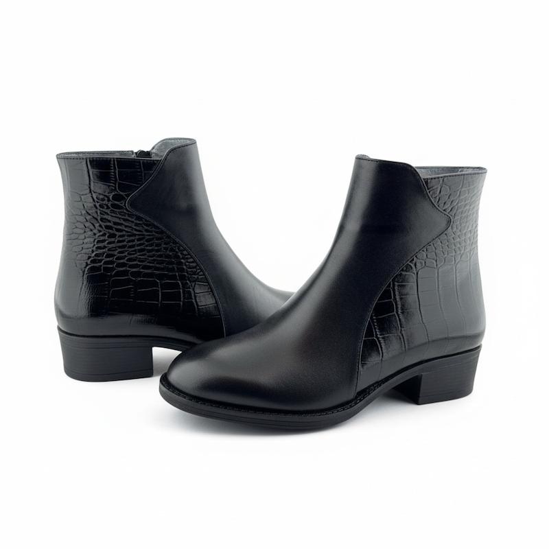 نیم بوت زنانه چرم مدل گیسو مشکی چرم ماد