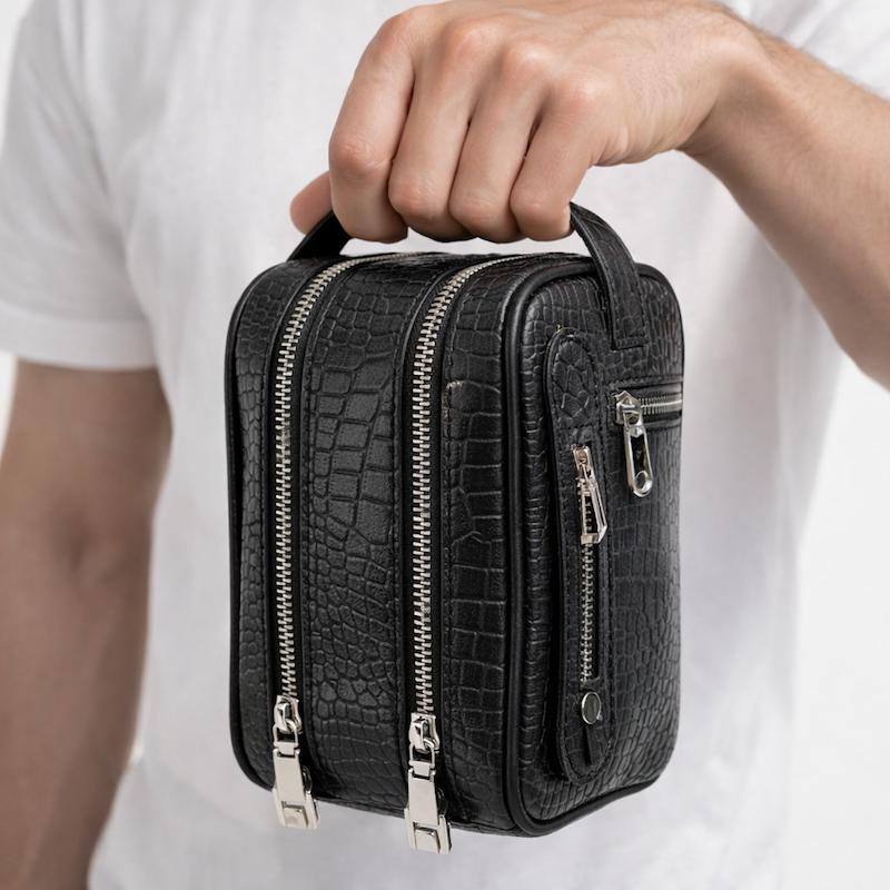 کیف واش بگ چرم ماد مدل 110 قفل دار