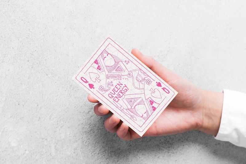 استیکر کارت QUEEN