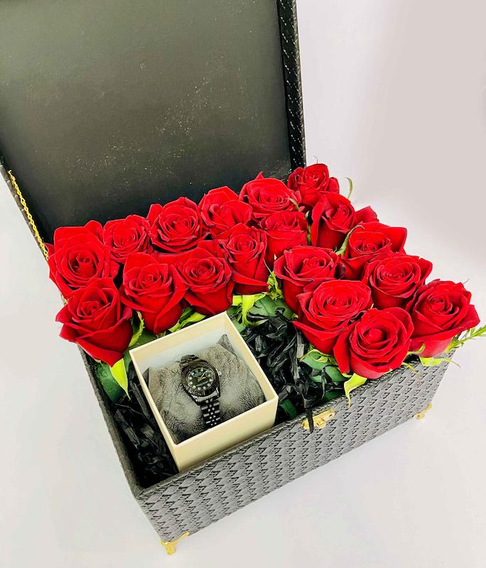 باکس گل رز هلندی و ساعت وارداتی