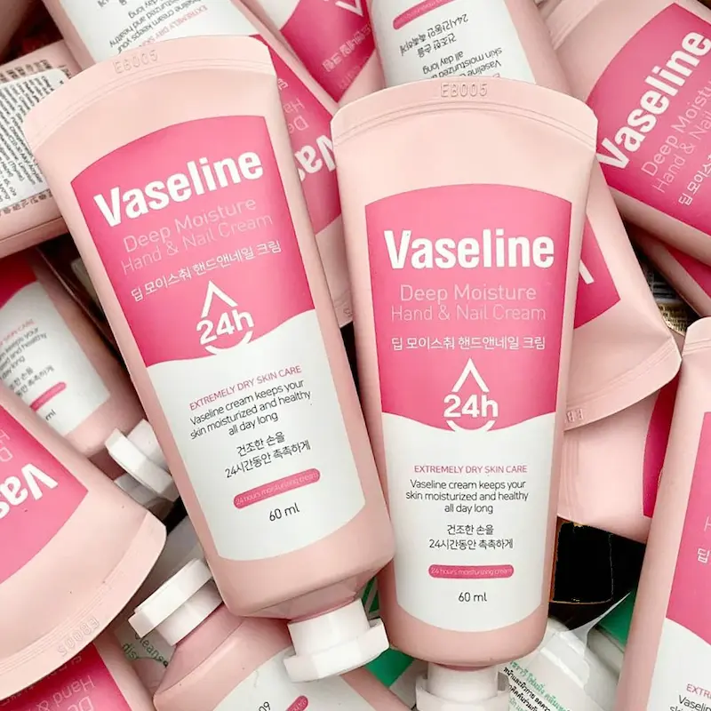 کرم مرطوب کننده عمیق دست و ناخن وازلین کره‌ای Vaseline