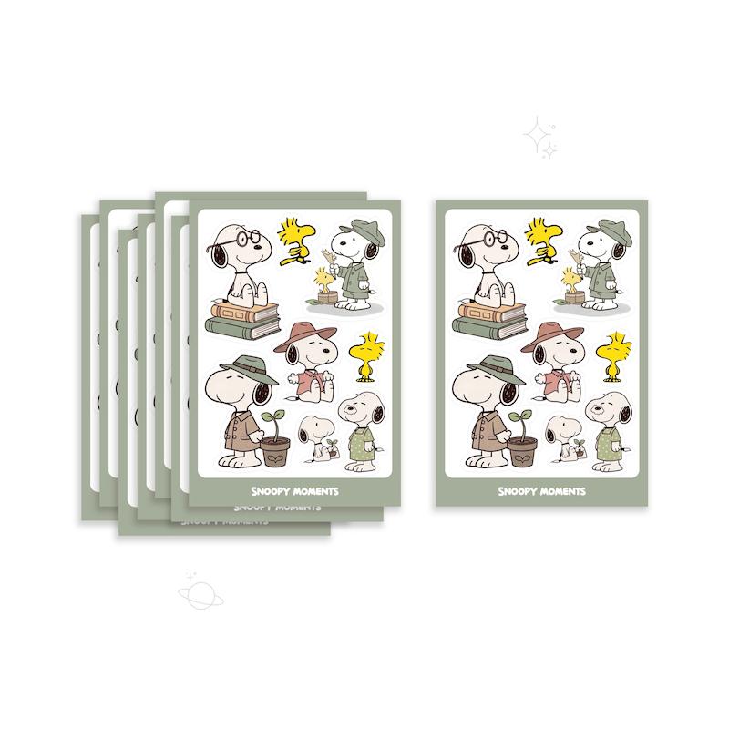 پک استیکر snoopy moments