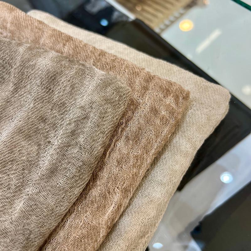 شال نخی ابر و بادی ظریف‌بافت