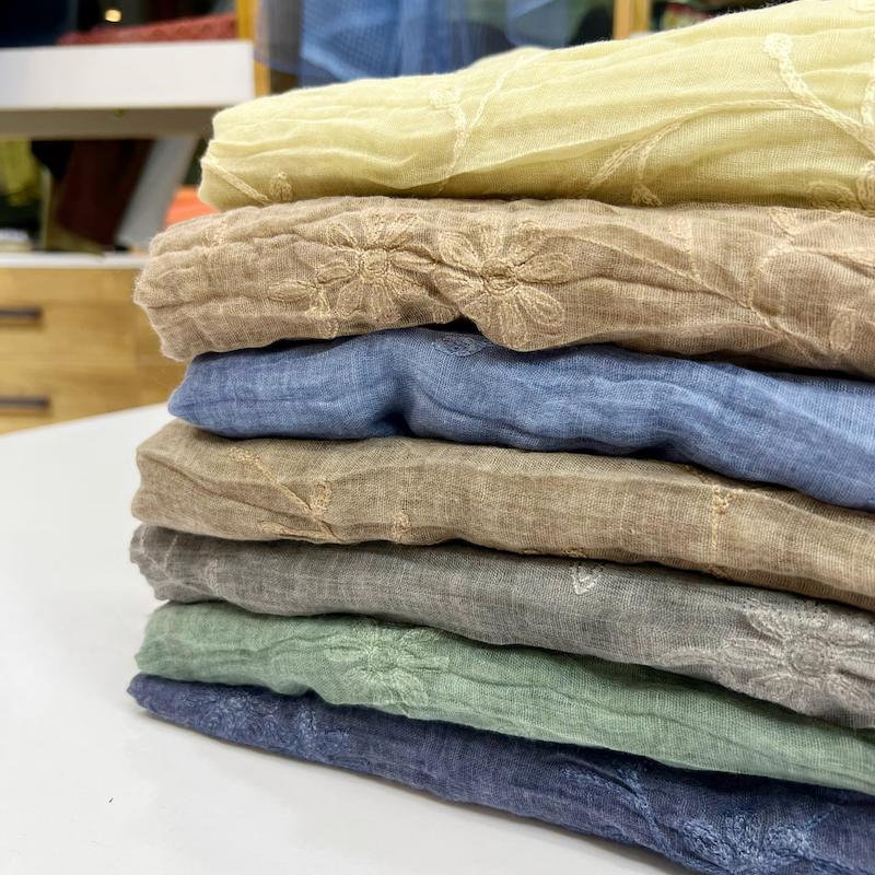 شال نخی گلدوزی درشت