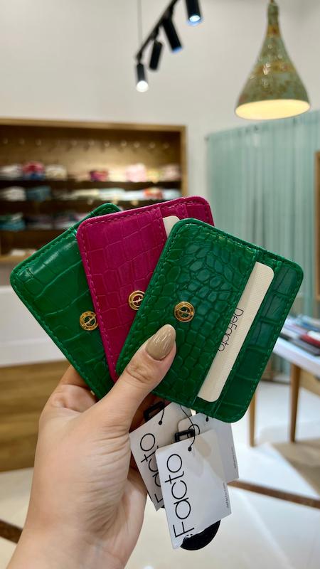 جاکارتی برند دفکتو