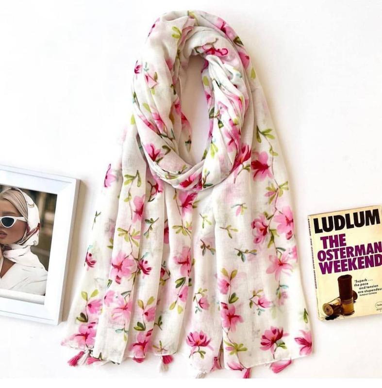 شال نخی منگوله‌دار