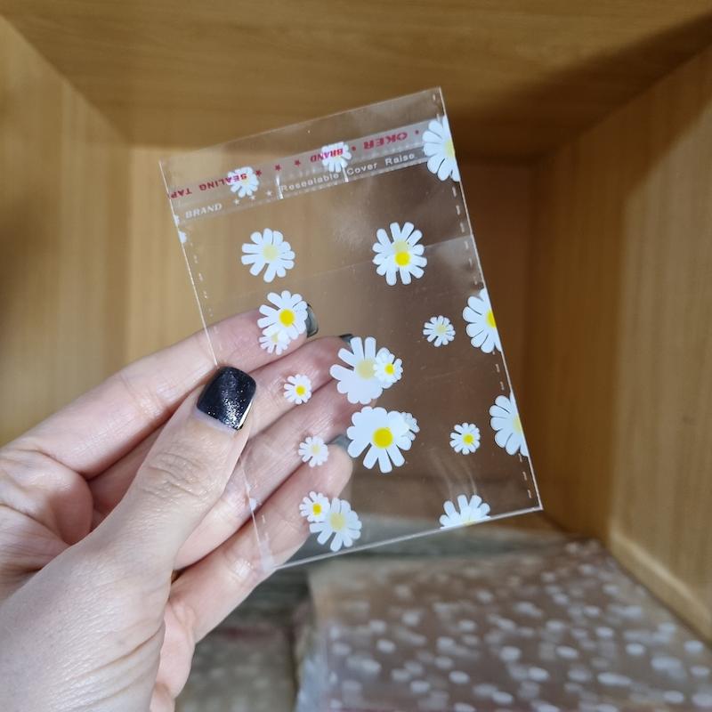 سلفون طرح بابونه سفید (۲۰ گرم)