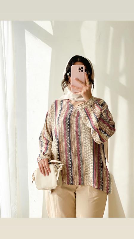 مانتو جلوسته نگار