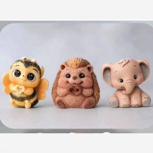 قالب سیلیکونی حیوانات سه تایی ارتفاع 3.5 سانت پشت تخت