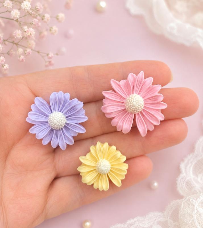 قالب سیلیکونی سه عددی گل مارگاریت(بابونه) در سهسایز قطر 2 و 2.5 و 3 سانتیمتر