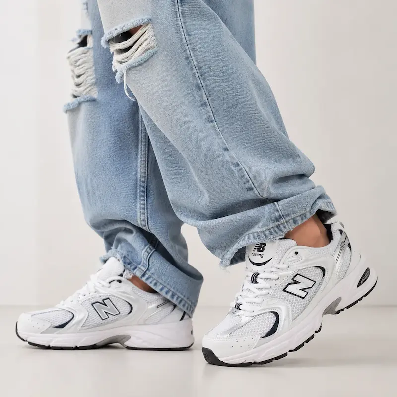 کتونی نیوبالانس 530 سفید سرمه ای -New Balance 530