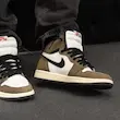نایک ایر جردن ۱ تراویس اسکات موکا-Nike Air Jordan 1