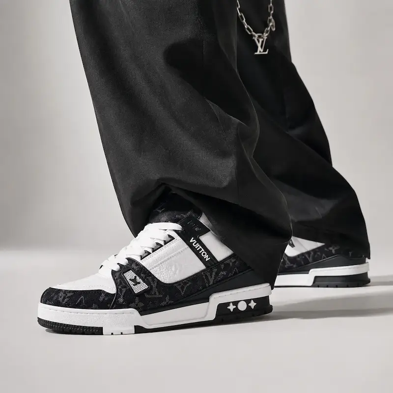 کتونی لوئی ویتون سفید مشکی-Louis Vuitton Trainer 