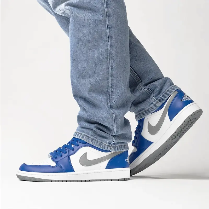 کتونی ایرجردن آبی 1- Air Jordan 1 low True Blue