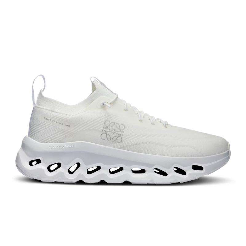 کتونی زنانه آن مدل کلودتیلت لوئوه (تمام سفید) – On × LOEWE Cloudtilt (All White)