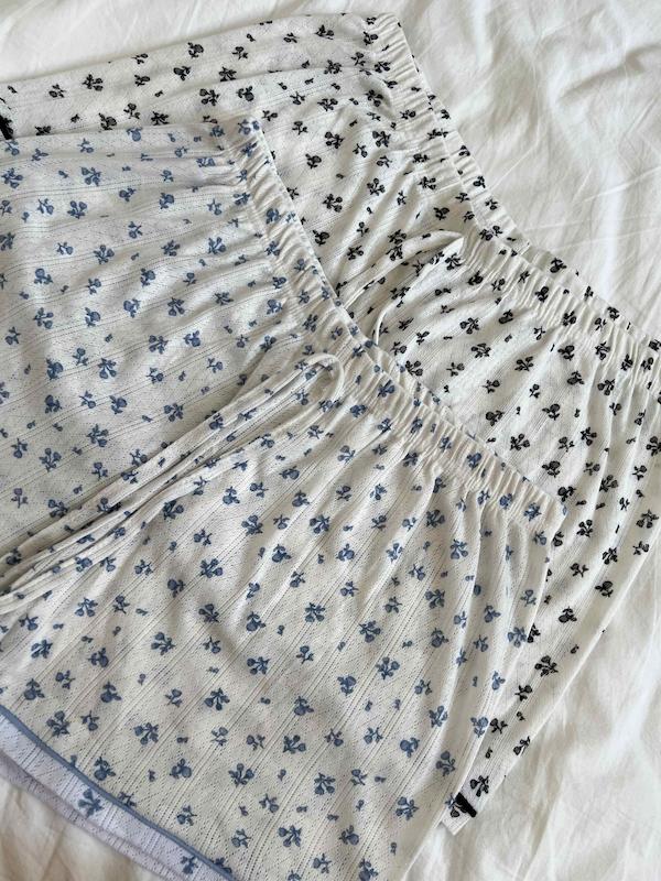 شورتک سوزنی