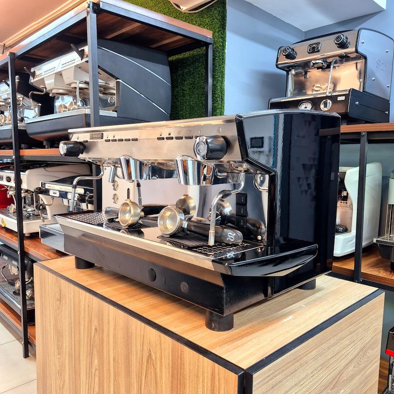 دستگاه اسپرسو دو گروپ مدل رنچیلیو کلاس 6 کارکرده سال ساخت 2014