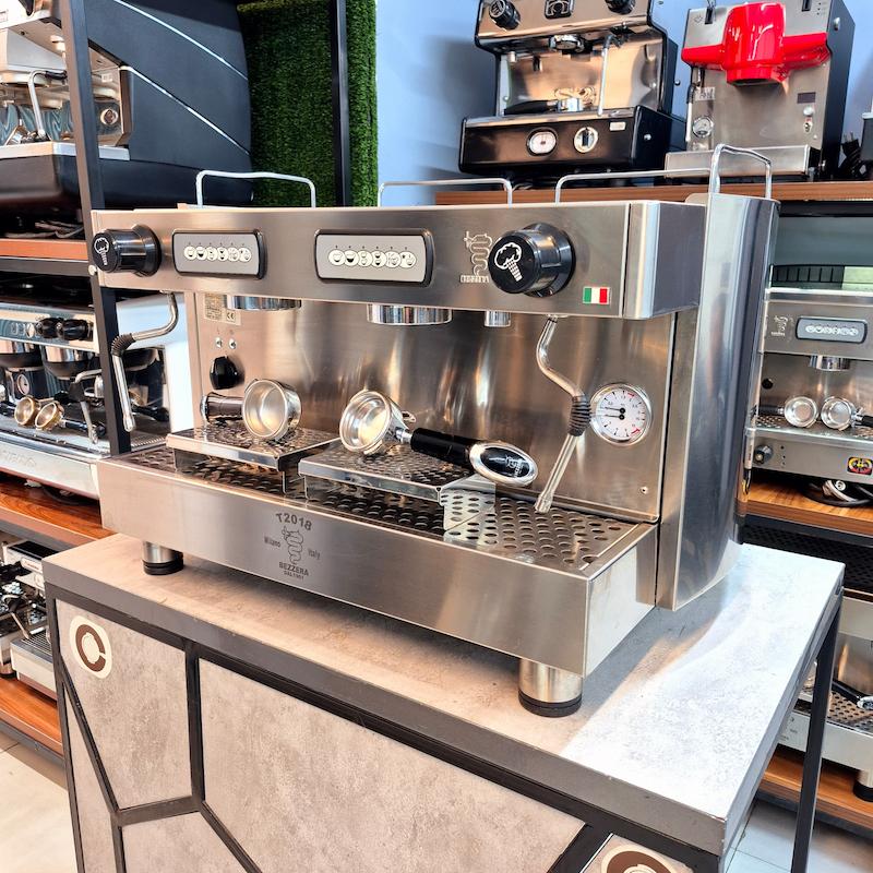 دستگاه اسپرسو دو گروپ مدل بیزرا T2018 کارکرده سال ساخت 2017